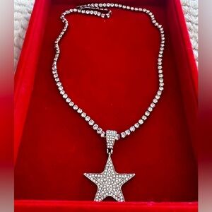 Star necklace with rhinestones